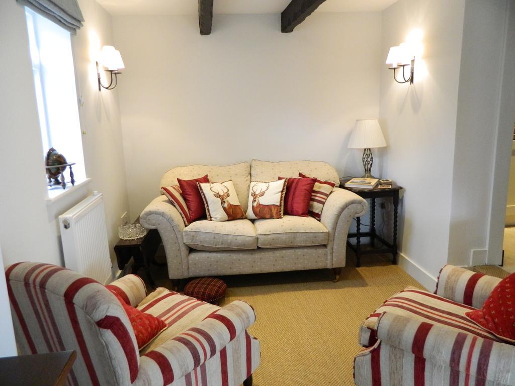 Henry VIII Cottage In The Heart Of Henley Exterior foto